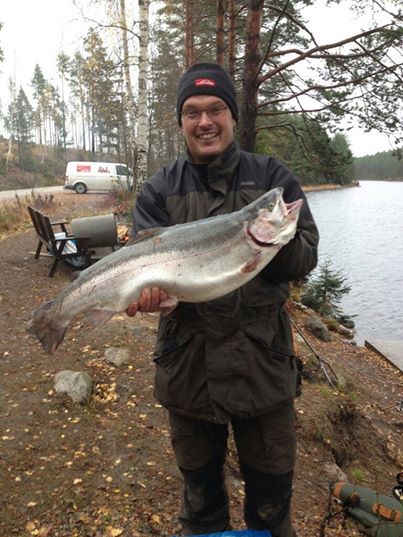 Foto: Snabba ryck i berras största fisken tävling. Ny ledare idag. Andreas Tagesson 6.46 kg